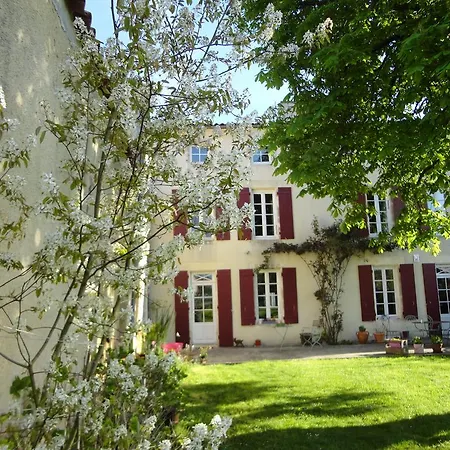 Le Logis De La Poupeliere Bed & Breakfast Vouhe (Charente-Maritime)