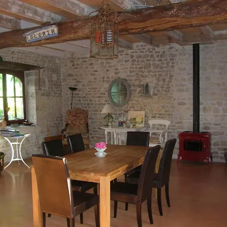 Bed & Breakfast Le Logis De La Poupeliere 3*