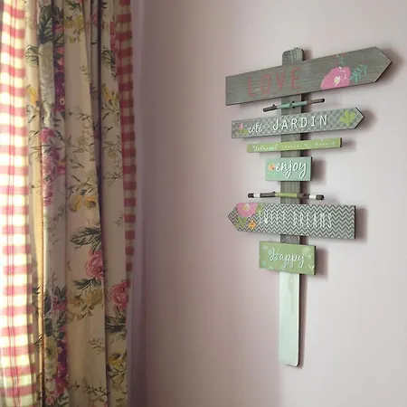 Le Logis De La Poupeliere Bed & Breakfast 3*