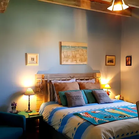 Le Logis De La Poupeliere Bed & Breakfast Vouhe (Charente-Maritime)
