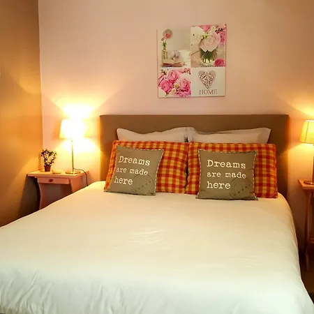 Bed & Breakfast Le Logis De La Poupeliere Vouhe (Charente-Maritime)